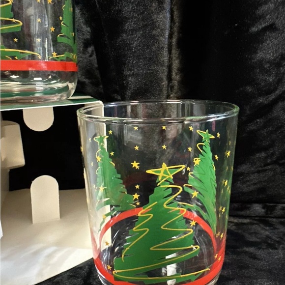 7 New Libbey Christmas Tree 8 Oz Glasses Green Gold Stars Red Stripe Item 438 - Picture 5 of 9